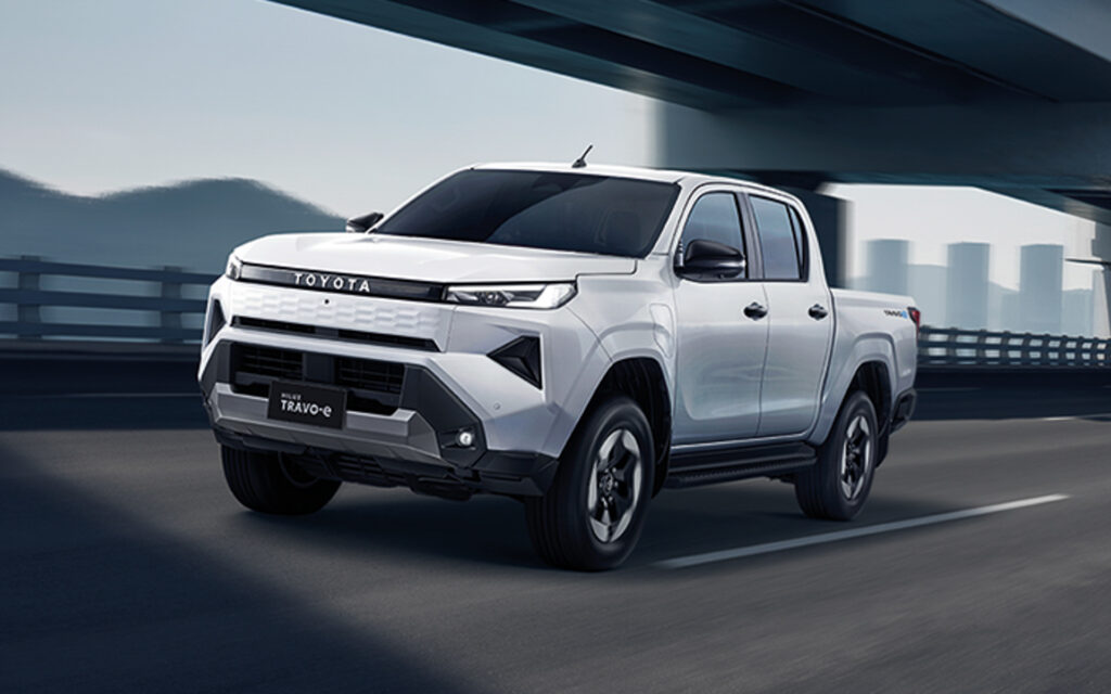 新型ハイラックス